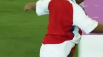 ویدئو: وقتی ساکا هوادار خردسال را سورپرایز می‌کند