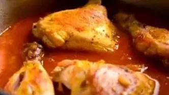 شام امشب با من: آموزش پخت خورش مرغ و گوجه/ یک غذای فوری و راحت برای روزهای شلوغ!