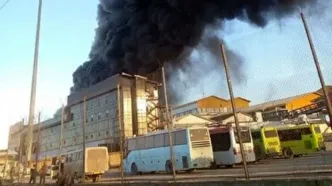 ببینید / تصاویری از آتش‌سوزی در کارخانه شرکت کاله واقع در شهر آمل