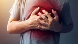 چه عواملی باعث درد قفسه سینه می‌شوند؟