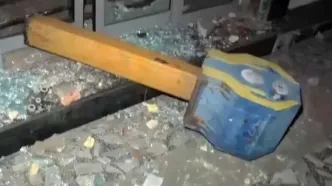 فیلم به آتش کشیده شدن و تخریب مینی بوس های مردم ، بانک ها و اماکن عمومی در گنبدکاووس