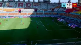 خلاصه بازی فولاد مقابل چادرملو را ببینید