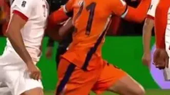 ویدئو: وقتی تکل لواندوفسکی با لبخند دی‌یونگ بی اثر ‏شد