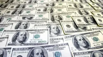 شوک جدید در بازار ارز: دلار مرز ۱۲۵ هزار و ۶۲۳ تومان را درنوردید!