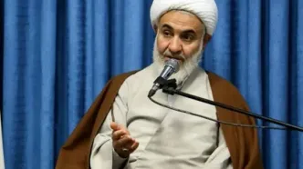 امام جمعه قزوین افزایش قیمت دلار را گردن وصل شدن اینترنت انداخت!