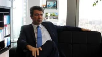 سقوط آزاد ظرفیت تولید صنایع کوچک و متوسط | پدرام سلطانی: بنگاه‌ها ناچار به تعدیل نیرو می‌شوند | طبقه کارگر و طبقه متوسط به ستوه آمده‌اند