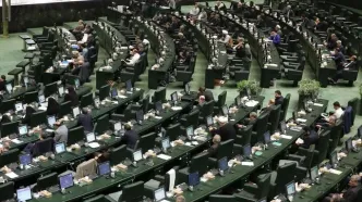 درخواست ۵۱ نماینده برای نظارت بیشتر بر پیام‌رسان‌های خارجی