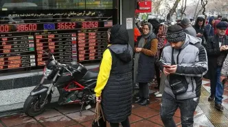 تزریق گسترده ارز توسط بانک مرکزی / دلار در کمتر از یک ساعت ۱۰ هزار تومان ارزان شد