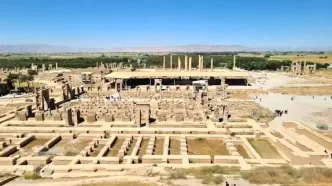 استفاده از پهپاد در محوطه‌های ثبت ملی و جهانی استان فارس/ تخت جمشید، پاسارگاد، نقش رستم و کاخ سروستان در اولویت رصد پهپادی هستند