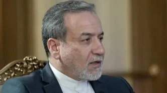 پاسخ تند عراقچی به زلنسکی: جهان از دلقک های سردر گم خسته شده