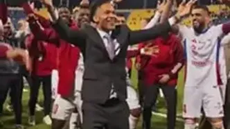 ببینید؛ رقص دوباره ژوزه مورایس بعد از دومین قهرمانی در امارات