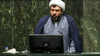 دولت نرخ ارز را کنترل و گرانی‌ها را مهار کند