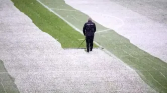 برف و یخ‌بندان رسید: لیگ برتر تعطیل می‌شود؟