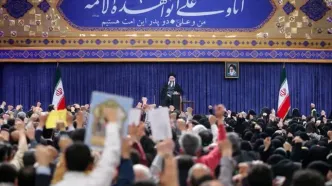 دیدار هزاران نفر از خانواده‌های شهدای جنگ ۱۲ روزه با رهبر انقلاب