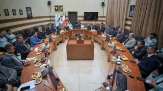 بازدید معاون سیاست گذاری و راهبردی توسعه ملی و منطقه ای سازمان برنامه و بودجه کشور و جمعی از مدیران ارشد اقتصادی و صنعتی استان از شرکت ورق خودرو چهارمحال و بختیاری