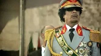 سرهنگ معمر قذافی در ۲۸ سالگی و در طرابلس