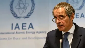 گروسی: باید از بن‌بست جنگ ۱۲ روزه با ایران خارج شویم/ بازرسان آژانس آماده‌اند به اماکن مهم‌تر بروند