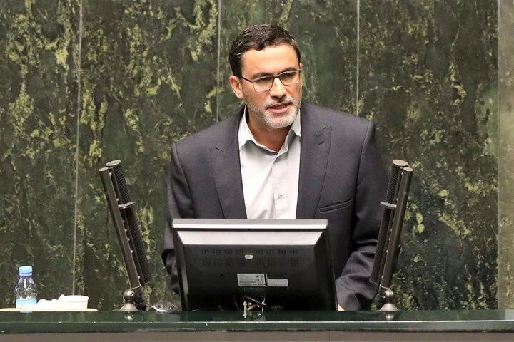 جزئیات افزایش حقوق کارمندان و بازنشستگان در سال آینده