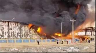 فیلم و عکس های آتش سوزی شهرک صنعتی آبادان / فرماندار چه گفت؟