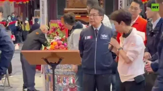 استفراغ ناگهانی آقای رئیس‌جمهور را فراری داد