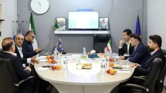 جلسه مدیران استقلال خوزستان با تاجرنیا