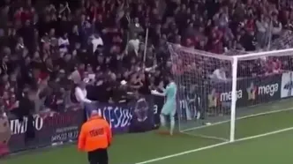 ویدئو: ادای احترام به سنگربان داغدار