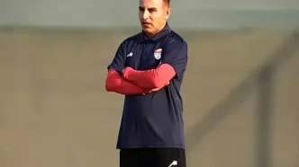 کنایه حسین کعبی به یک استقلالی؛ او به کتاب خواندن رو آورده اما زیادی کتاب خواندن هم اثر منفی می گذارد!