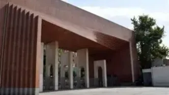 ارسال پیامک ممنوع الورود بودن به برخی از دانشجویان شریف