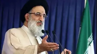 امام جمعه کرج: ۴۰ میلیون در راهپیمایی شرکت کردند