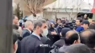 ببینید| حضور رئیس‌جمهور در راهپیمایی ۲۲ بهمن