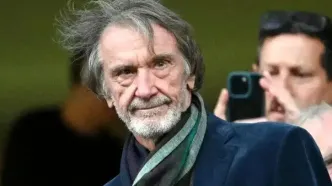 مالک منچستریونایتد از هواداران و رسانه‌ها عذرخواهی کرد