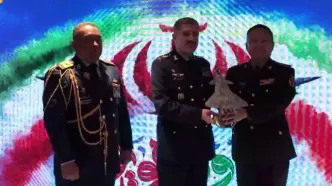 فوری: ماکت جنگنده جی-۲۰ چین به ایران اهدا شد؛ گمانه‌زنی‌ها درباره خرید واقعی شدت گرفت