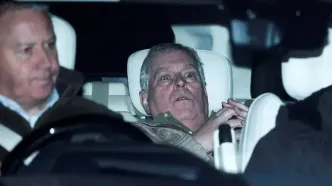 عکس بازداشت شاهزاده بریتانیا بواسطه پرونده اخلاقی اپستین / عکاس رویترز : «خدایان عکاسی با من بودند»؛ آن تصویر شگفت‌انگیز از اندرو چگونه ثبت شد