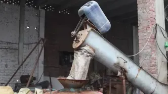 فرآیند شگفت انگیز بازیافت باتری های پلاستیکی و تولید جعبه میوه با آنها