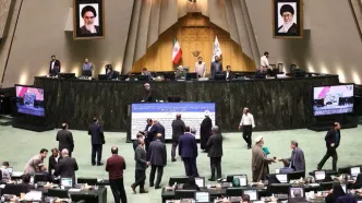 نمایندگان درباره تعیین میزان حقوق گمرکی خودرو و نرخ ارز کالاها چه گفتند؟