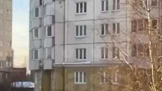 سقوط هولناک کودک دو ساله؛ آخرین خبر از وضعیت عمومی او