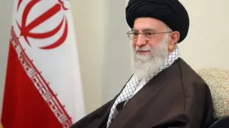 رهبر انقلاب در اتاق فرماندهی جنگ؛ تدبیر امور از نزدیک