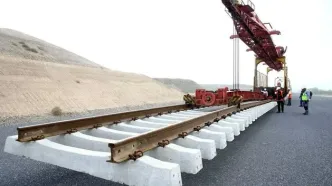 اتصال ریلی ایران به روسیه رسماً کلید خورد / جزئیات امضای قرارداد تاریخی که تحریم‌ها را دور می‌زند!