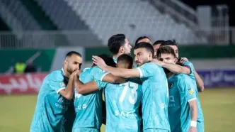 جدال آلومینیوم و پیکان در هفته بیست‌ودوم لیگ برتر/ گزارش تصویری