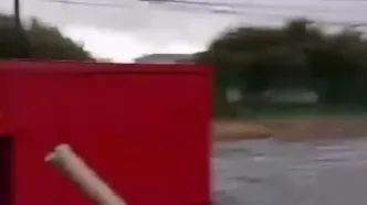 غرق شدن خیابان‌ها و خودروها در پی وقوع سیل در شیلی