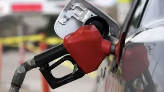 ۶۰ لیتر سهمیه بنزین امشب شارژ می‌شود