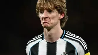 ستاره نیوکاسل: فعلا به لیورپول و آرسنال فکر نمی‌کنم