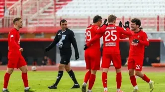 برد تراکتور مقابل سپاهان در جدال صدرنشینان