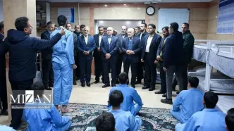 بازدید وزیر دادگستری از کانون اصلاح و تربیت استان تهران/ تعدادی از افراد زیر سن ۱۸ سال که در زمان حوادث اخیر در صحنه بوده، تعیین تکلیف و تحویل خانواده‌هایشان شدند