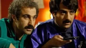 سفر در زمان؛ «نقی، ارسطو و ارشاد» سریال پایتخت 7 روی دیوار چین؛ سال 94