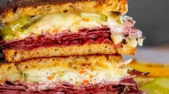 شام امشب با من:  طرز تهیه ساندویچ پاسترامی گرم خانگی!