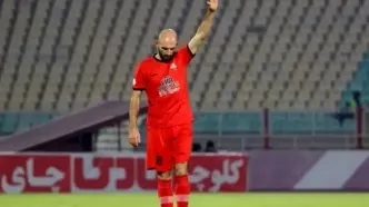 هافبک خارجی تراکتور جراحی کرد