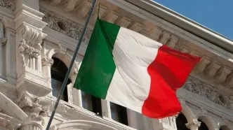 احضار سفیر ایران در ایتالیا بعد از پاره کردن عکس مقامات این کشور در مجلس