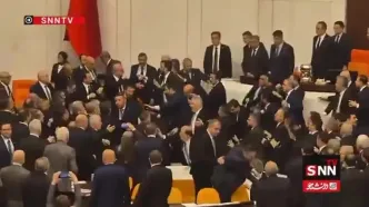 درگیری در پارلمان ترکیه هنگام معرفی وزرای جدید