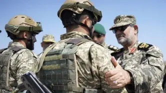 دریادار تنگسیری: برای بستن تنگه هرمز آماده‌ایم